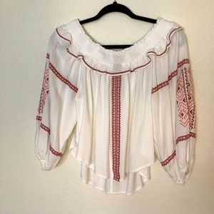 Vintage Havana Boho White  Off the shoulder. Embroidered. Sz S